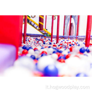 Grande divertente piscina di palline per bambini al coperto